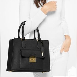 MICHAEL KORS | Bridgette Medium | Black Saffiano Leather Tote